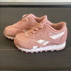 Dusty rose pink Reebok shoe toddler
